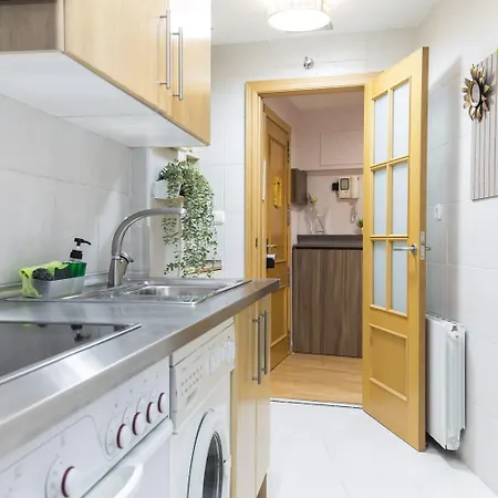 Appartement Alfonso Suites - 1 plaza de parking gratuita en los apartamentos de 4 y 7 huéspedes Saragosse