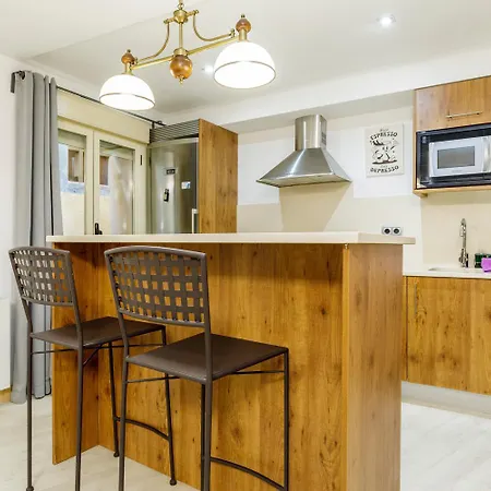 Apartamento Familiar Independiente Junto Al Pilar - Alfonso Suites *