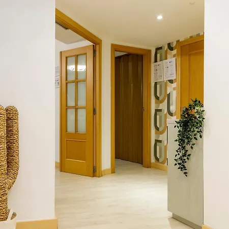 Alfonso Suites - 1 plaza de parking gratuita en los apartamentos de 4 y 7 huéspedes *