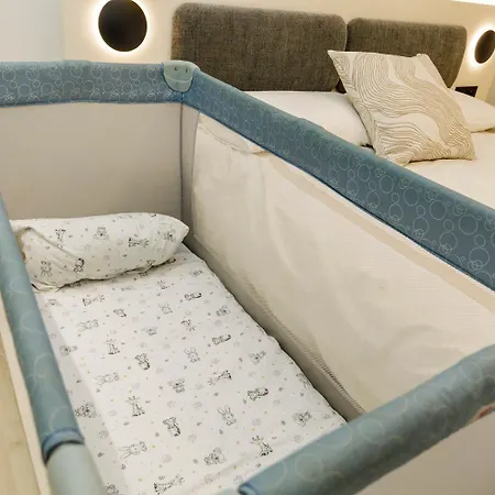 Alfonso Suites - 1 plaza de parking gratuita en los apartamentos de 4 y 7 huéspedes