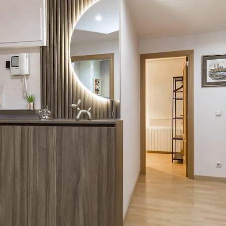 Apartamento Alfonso - 1 Plaza De Parking Gratuita En De 4 Y 7 Huéspedes